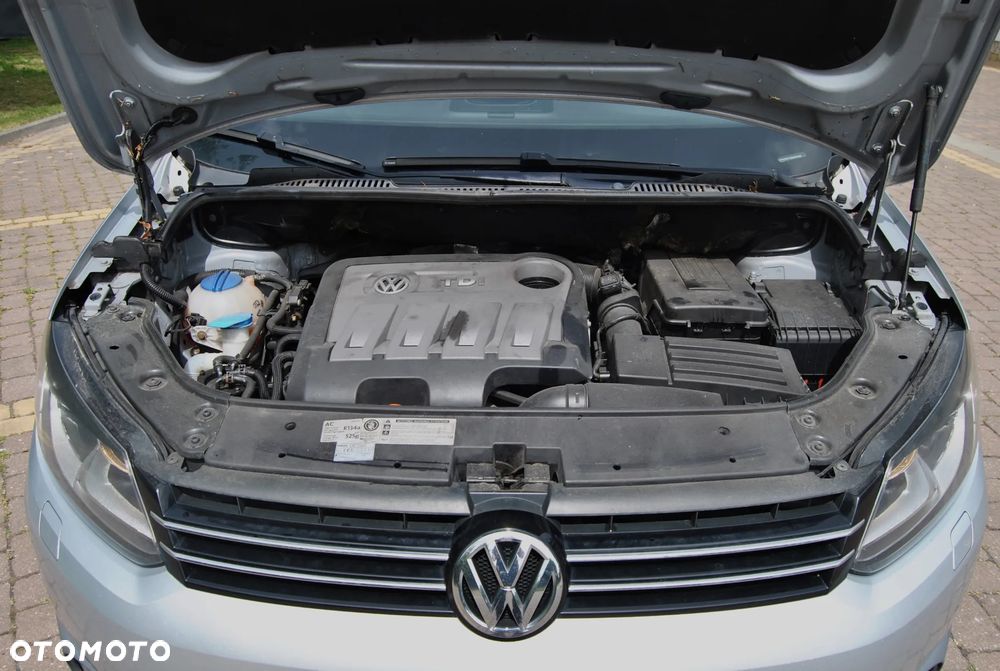 Volkswagen Touran 1.6 TDI DPF STYLE - 13