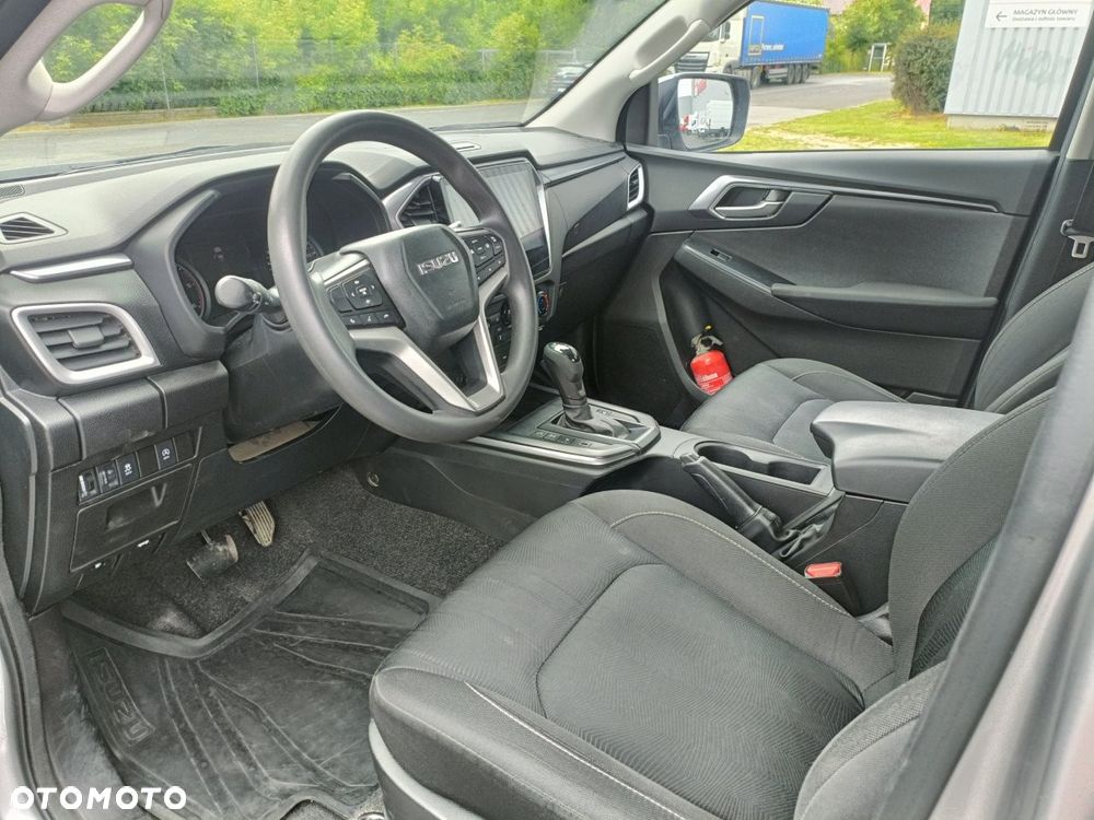 Isuzu D-Max 1.9 DC LS - 10