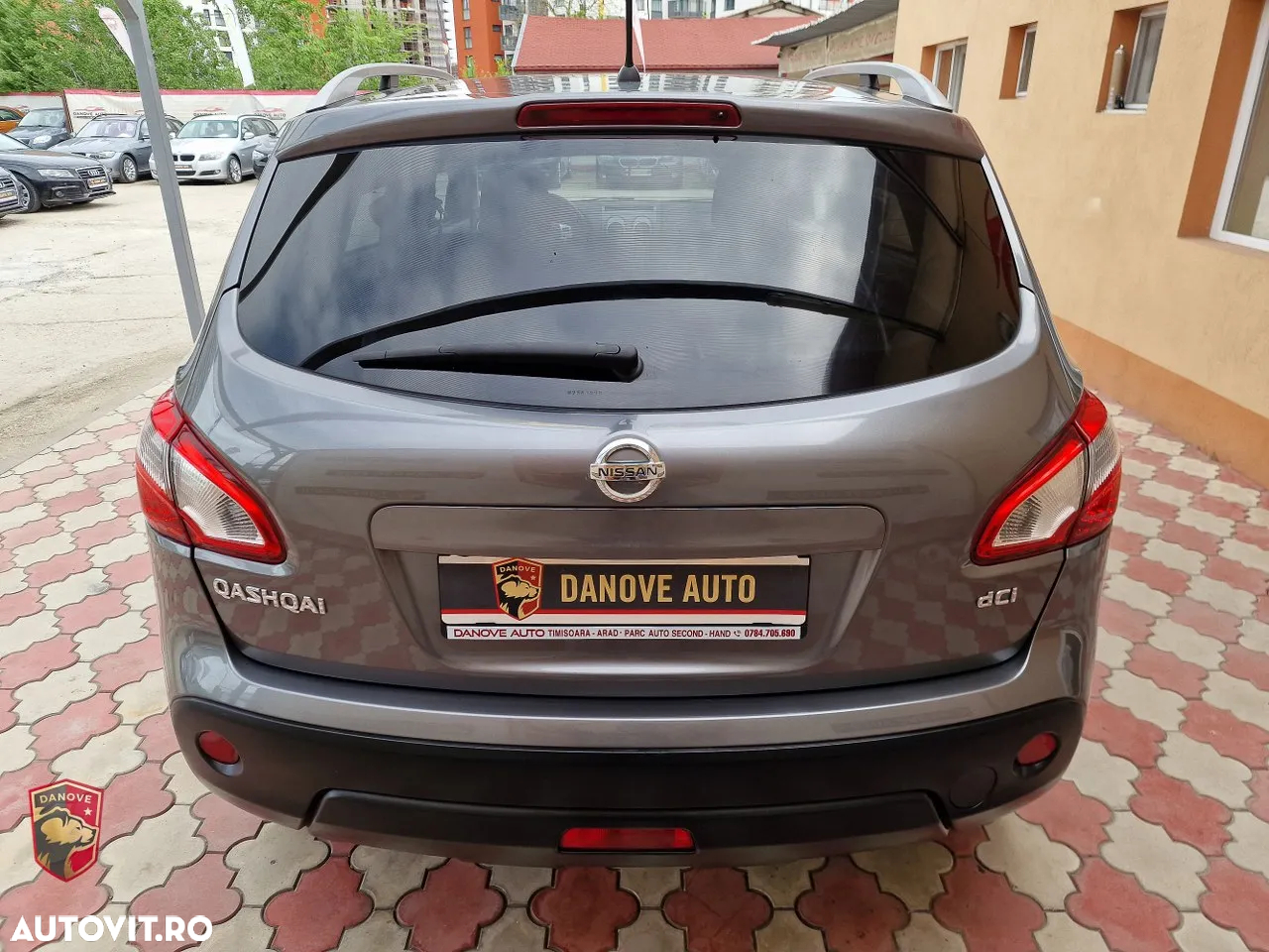 Nissan Qashqai 2.0 DCI 4 x 4 DPF Aut acenta - 10