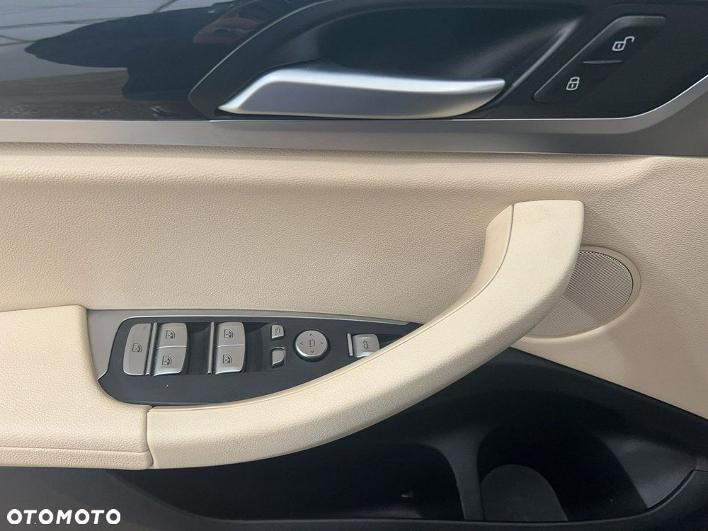 BMW X3 xDrive30i mHEV - 13