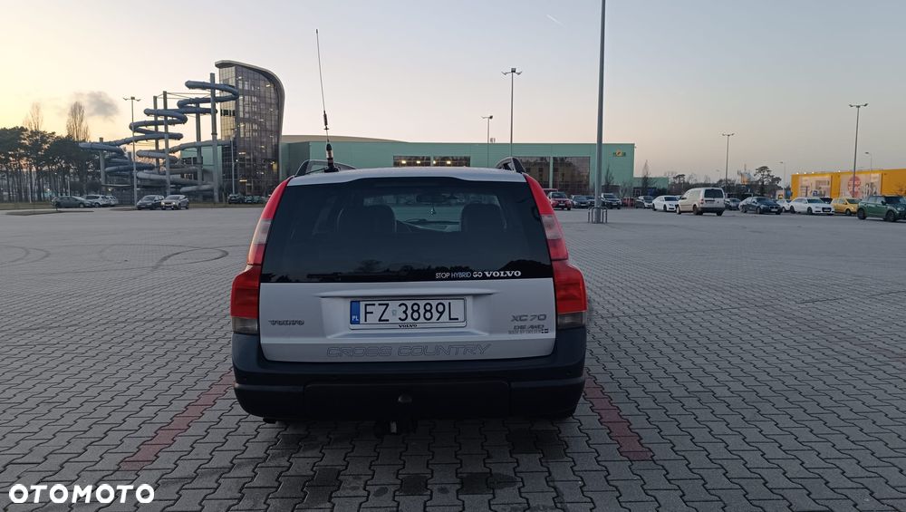 Volvo XC 70 - 4