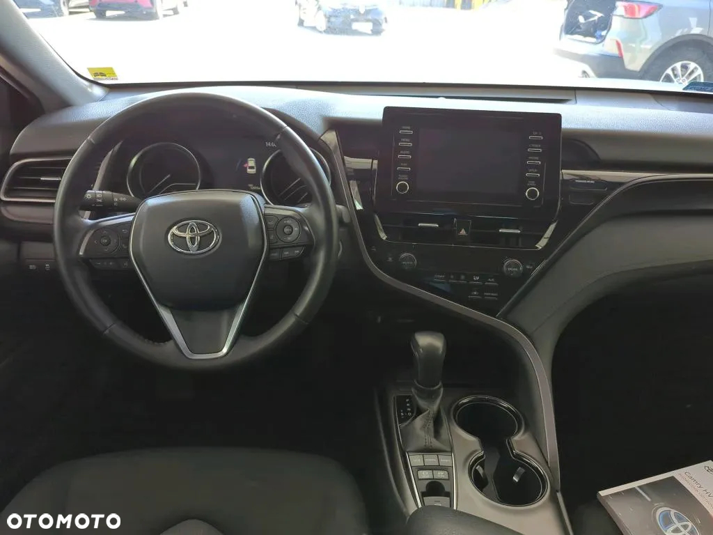 Toyota Camry 2.5 Hybrid Comfort CVT - 4
