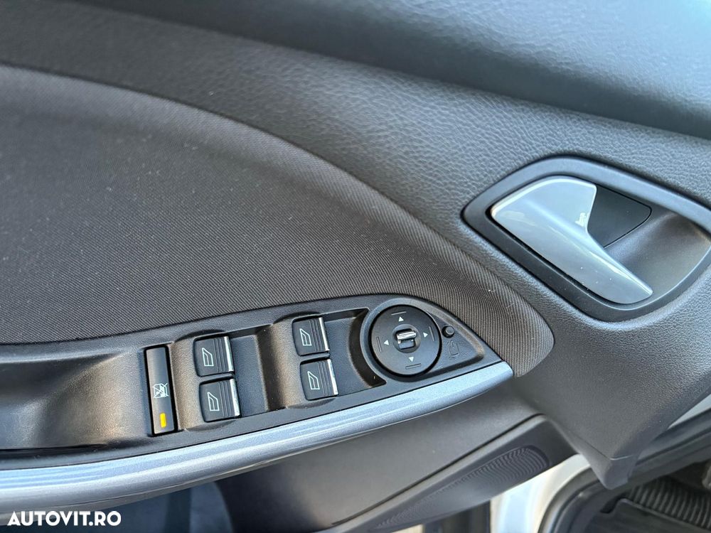 Ford Focus 1.0 EcoBoost Start Stop Titanium - 14