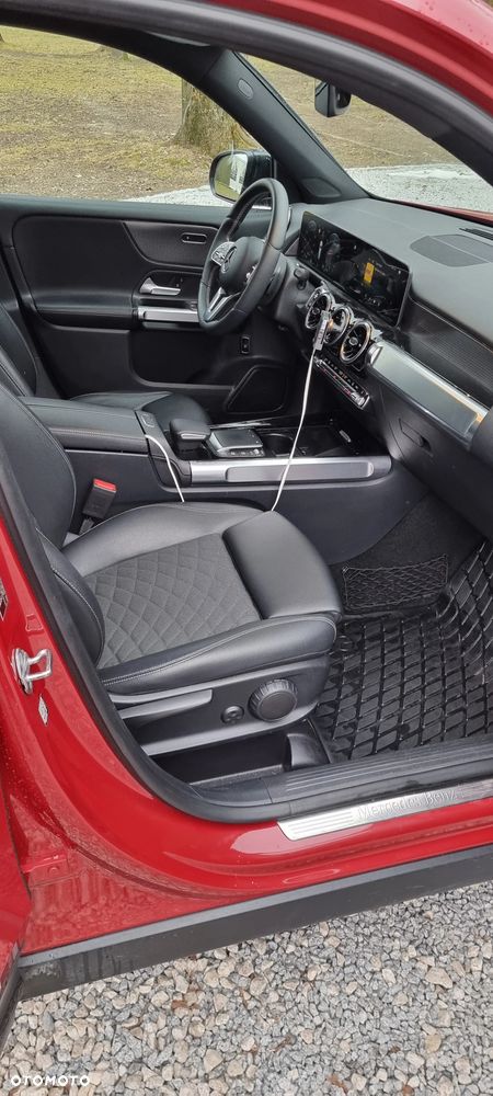 Mercedes-Benz GLB 220 d 4-Matic Progressive 8G-DCT - 13