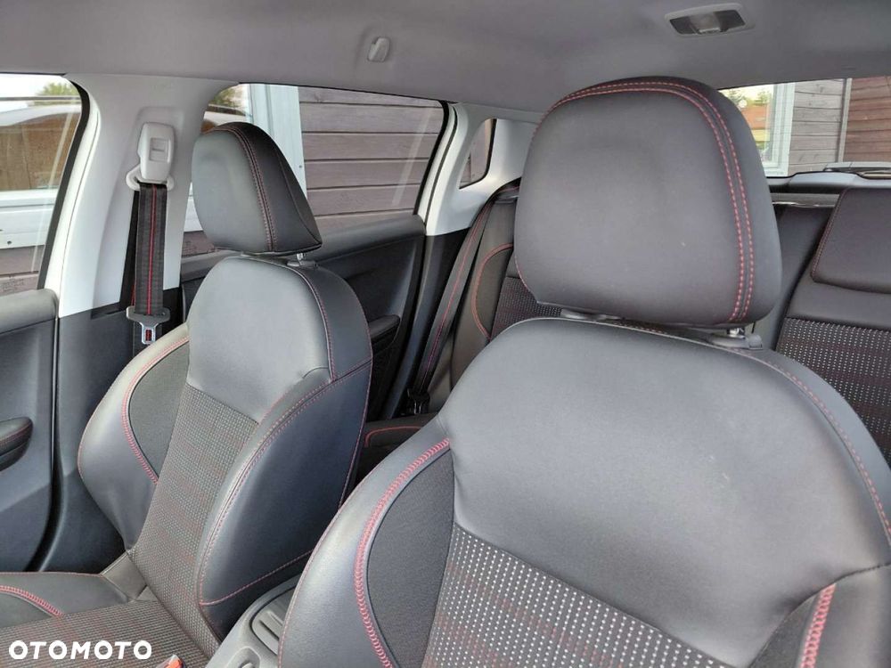 Peugeot 2008 - 14
