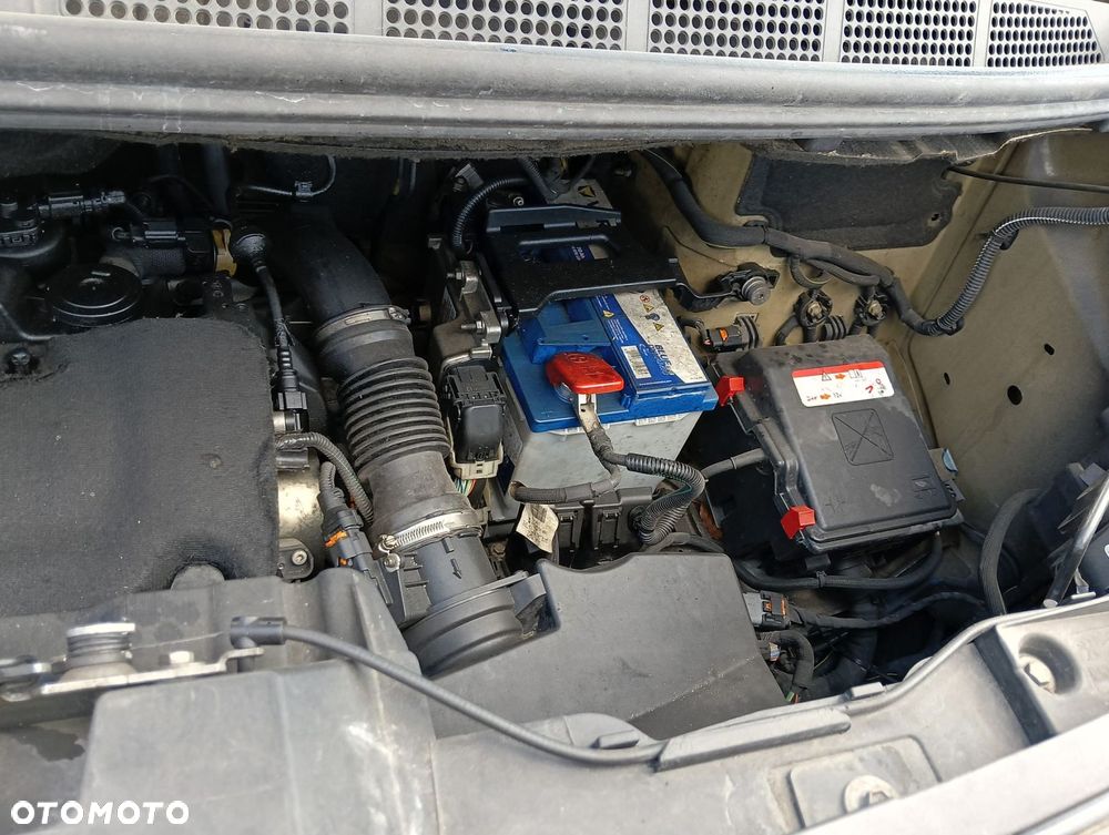 Kanapa (Maska, Lampa, Zderzak, Drzwi, Błotnik, Kierownica, Fotele Toyota Proace 2.0 ON 149 Km 2018r - 15
