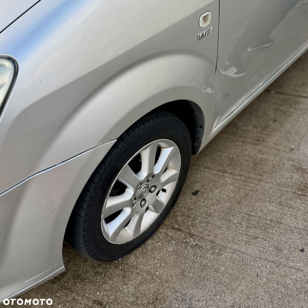 Toyota Corolla Verso 1.6 - 6