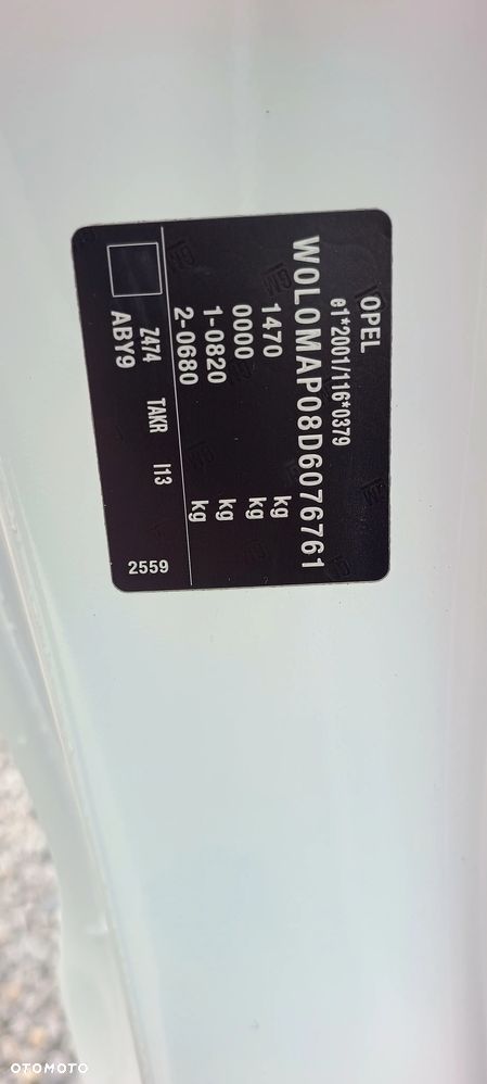Opel Adam 1.2 White Link - 22