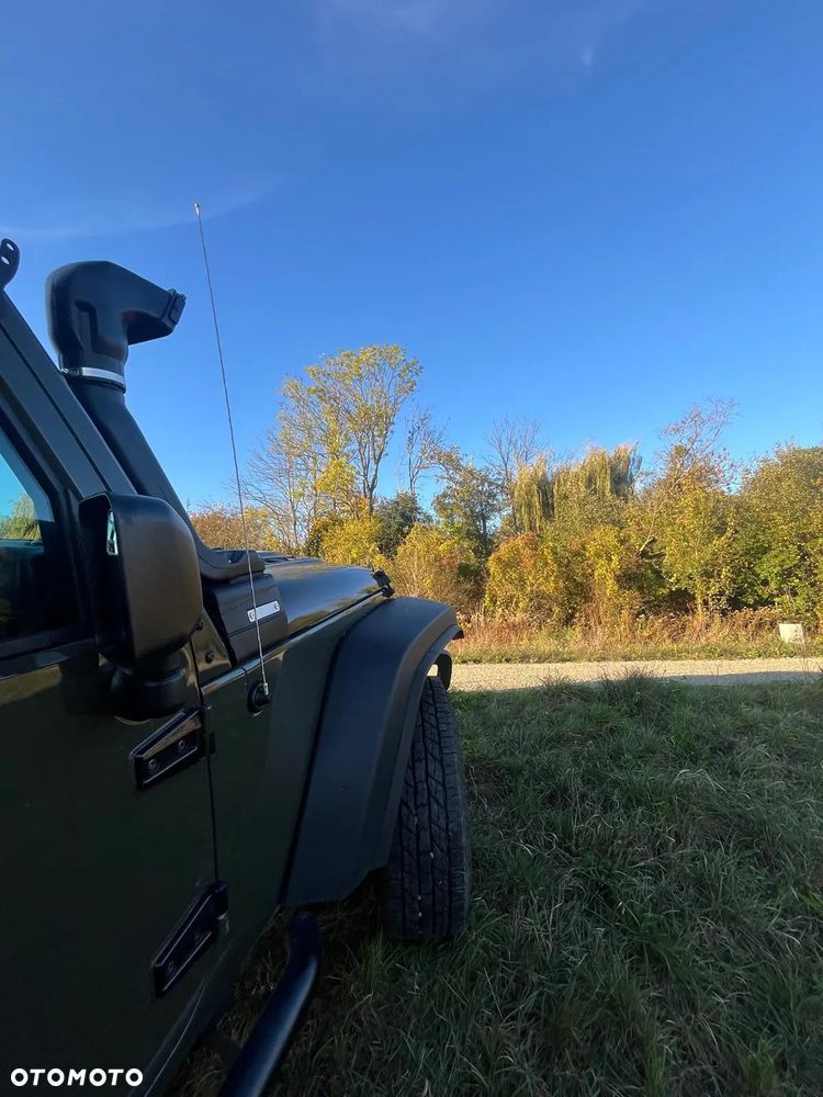 Jeep Wrangler - 15