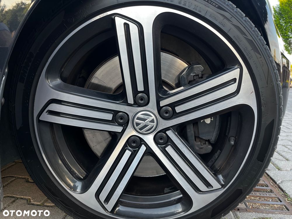 Volkswagen Golf - 19