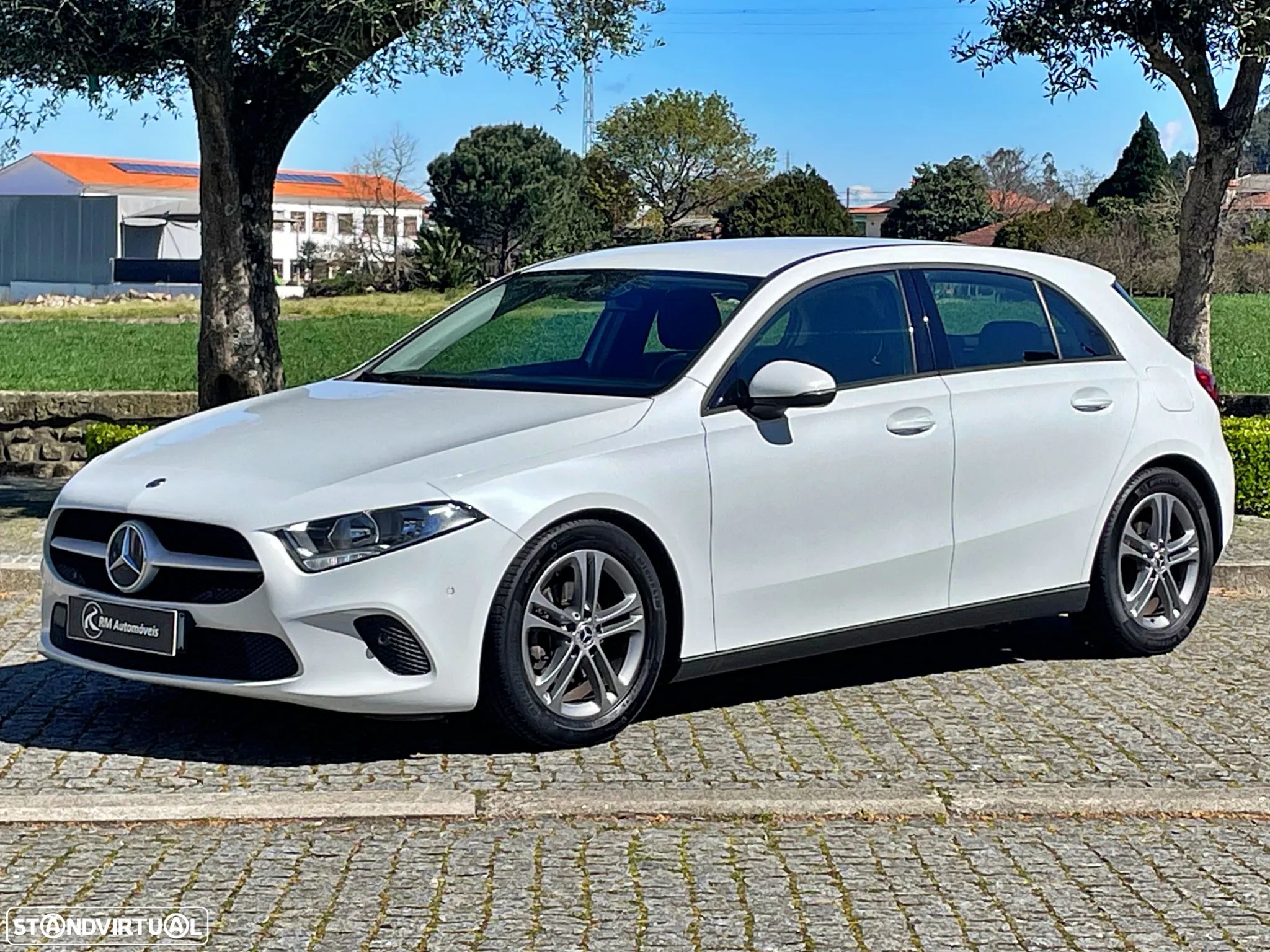 Mercedes-Benz A 180 d Business Solutions - 1