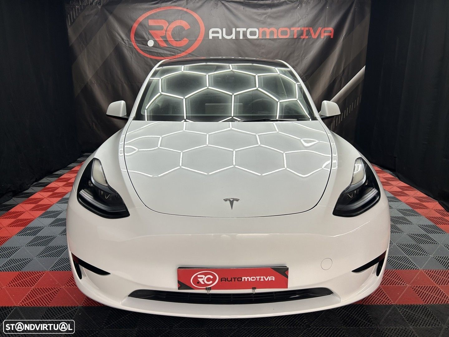 Tesla Model Y Tração Traseira - 2