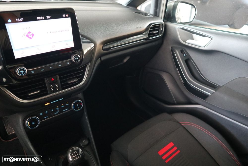 Ford Fiesta 1.0 EcoBoost ST-Line - 31