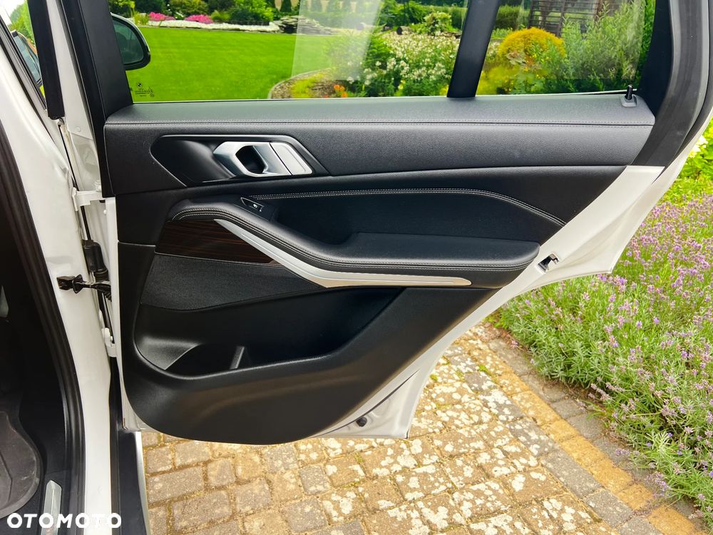 BMW X5 xDrive40i - 32