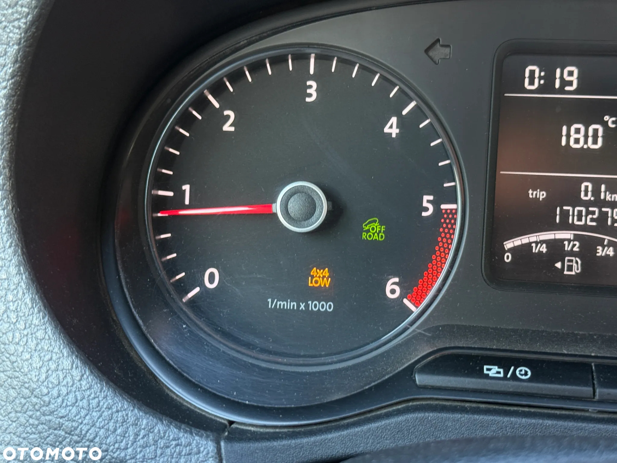 Volkswagen Amarok DC 2.0 TDI 4Mot Basic - 26