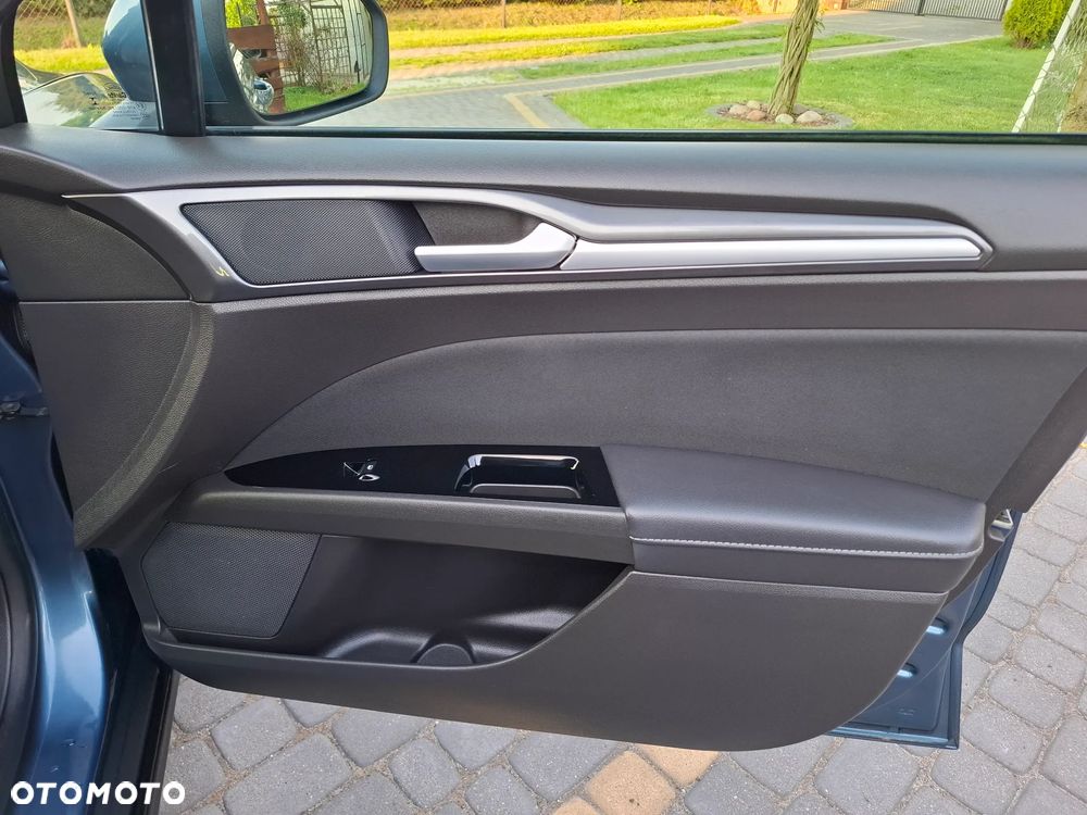 Ford Mondeo - 30
