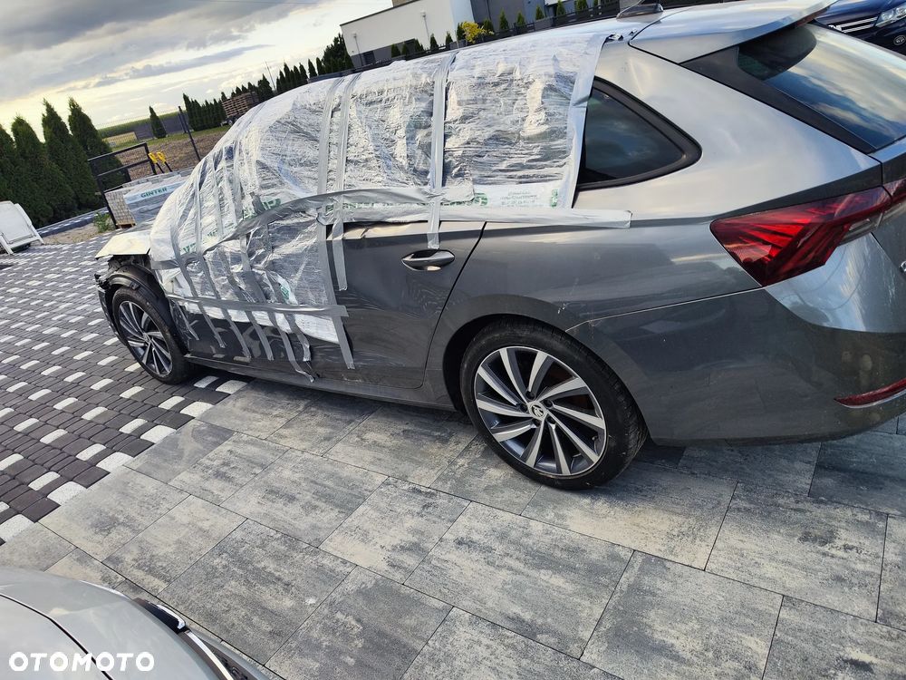 Skoda Octavia 2.0 TDI Ambition DSG - 2