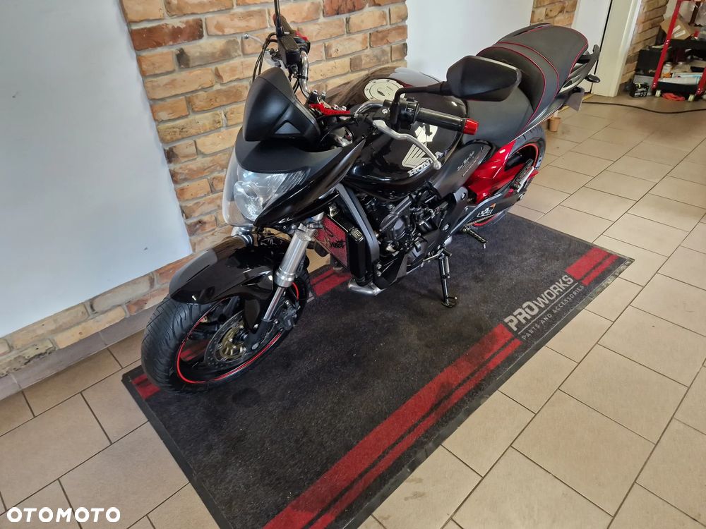 Honda Hornet - 11