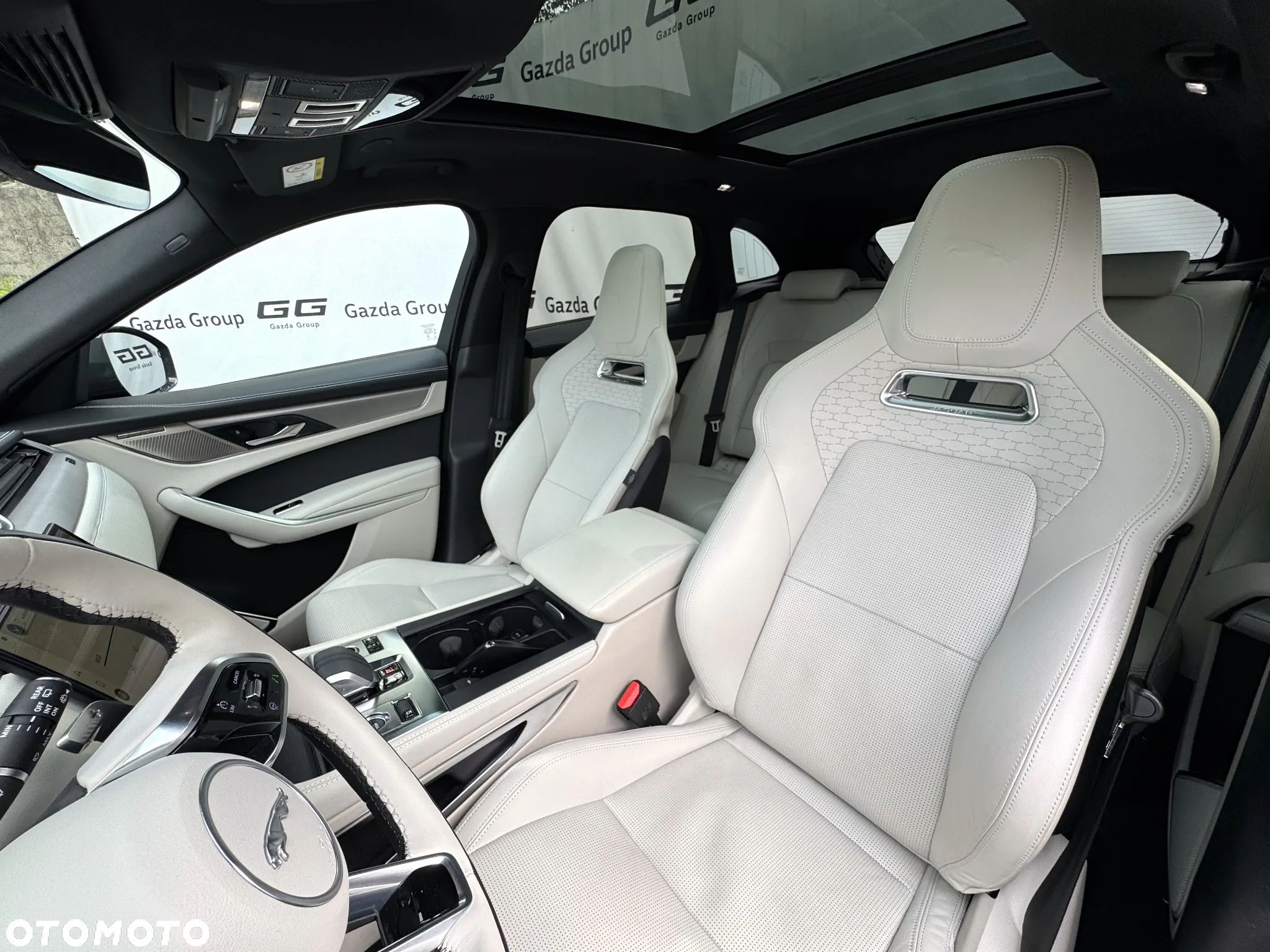 Jaguar F-Pace D200 AWD R-Dynamic S - 12