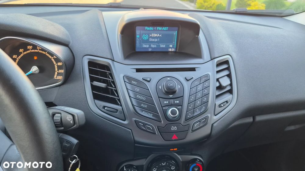 Ford Fiesta 1.0 Titanium - 14
