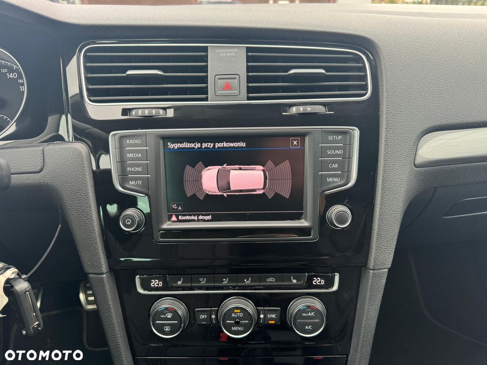 Volkswagen Golf 1.2 TSI BMT Start - 24