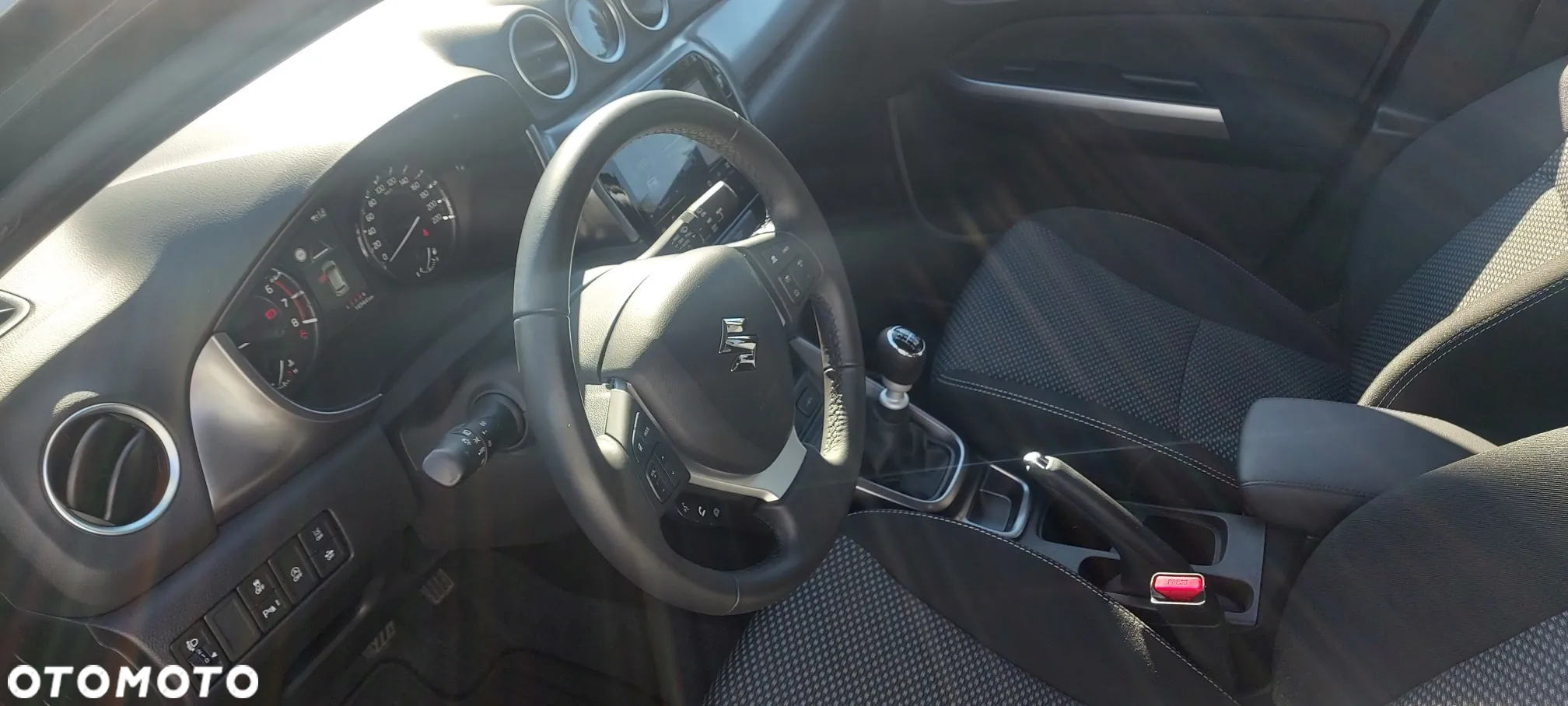 Suzuki Vitara 1.4 Boosterjet mHEV Premium Plus 2WD - 7