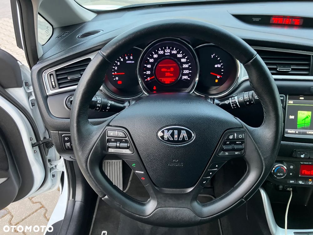 Kia Ceed 1.6 CRDi GT Line - 23