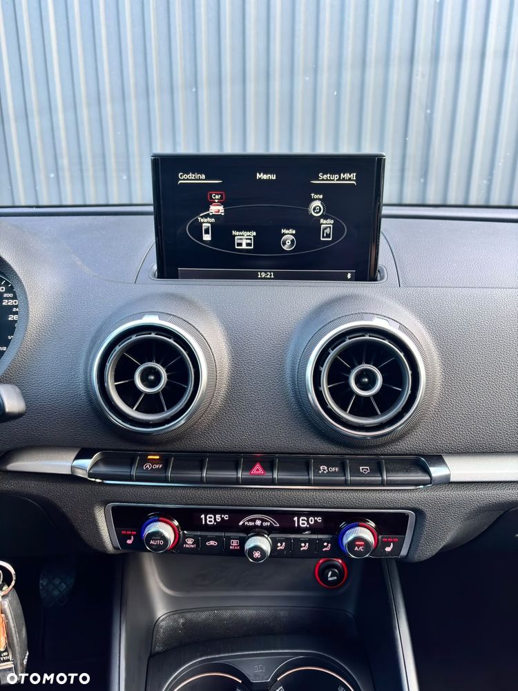 Audi A3 Sportback 1.4 TFSI Ambition - 17