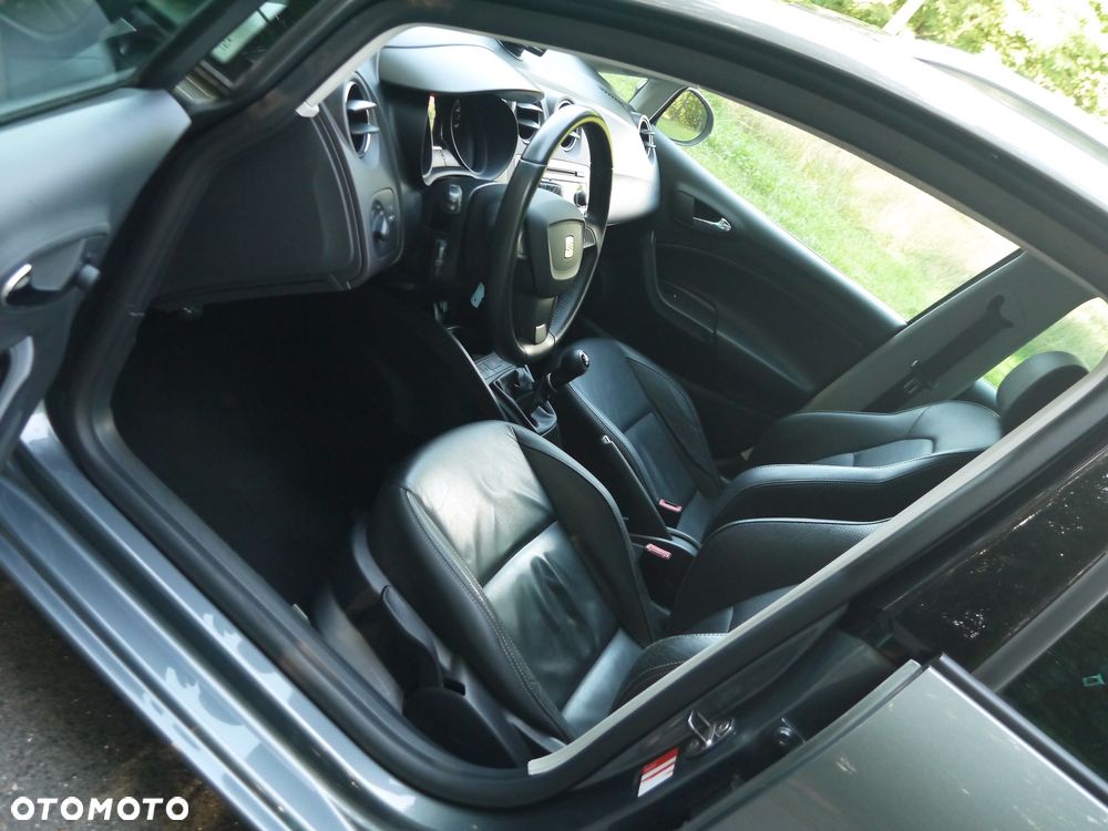 Seat Ibiza 1.4 16V Style Viva - 10