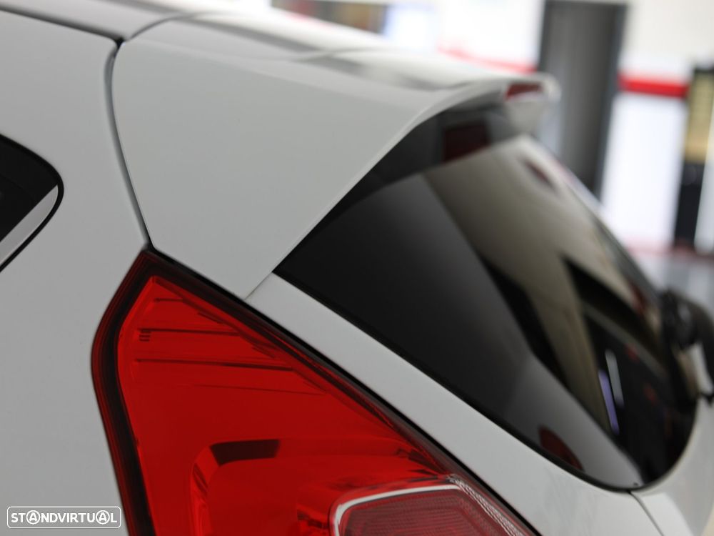 Ford Fiesta 1.0 EcoBoost Titanium - 22