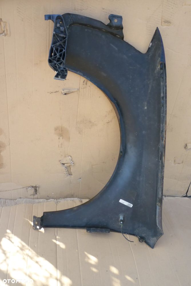 Błotnik prawy AUDI A4 B6 - 4