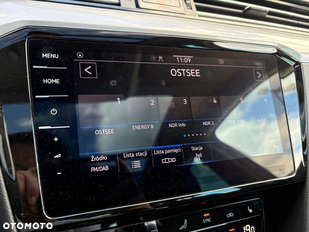 Volkswagen Passat - 38