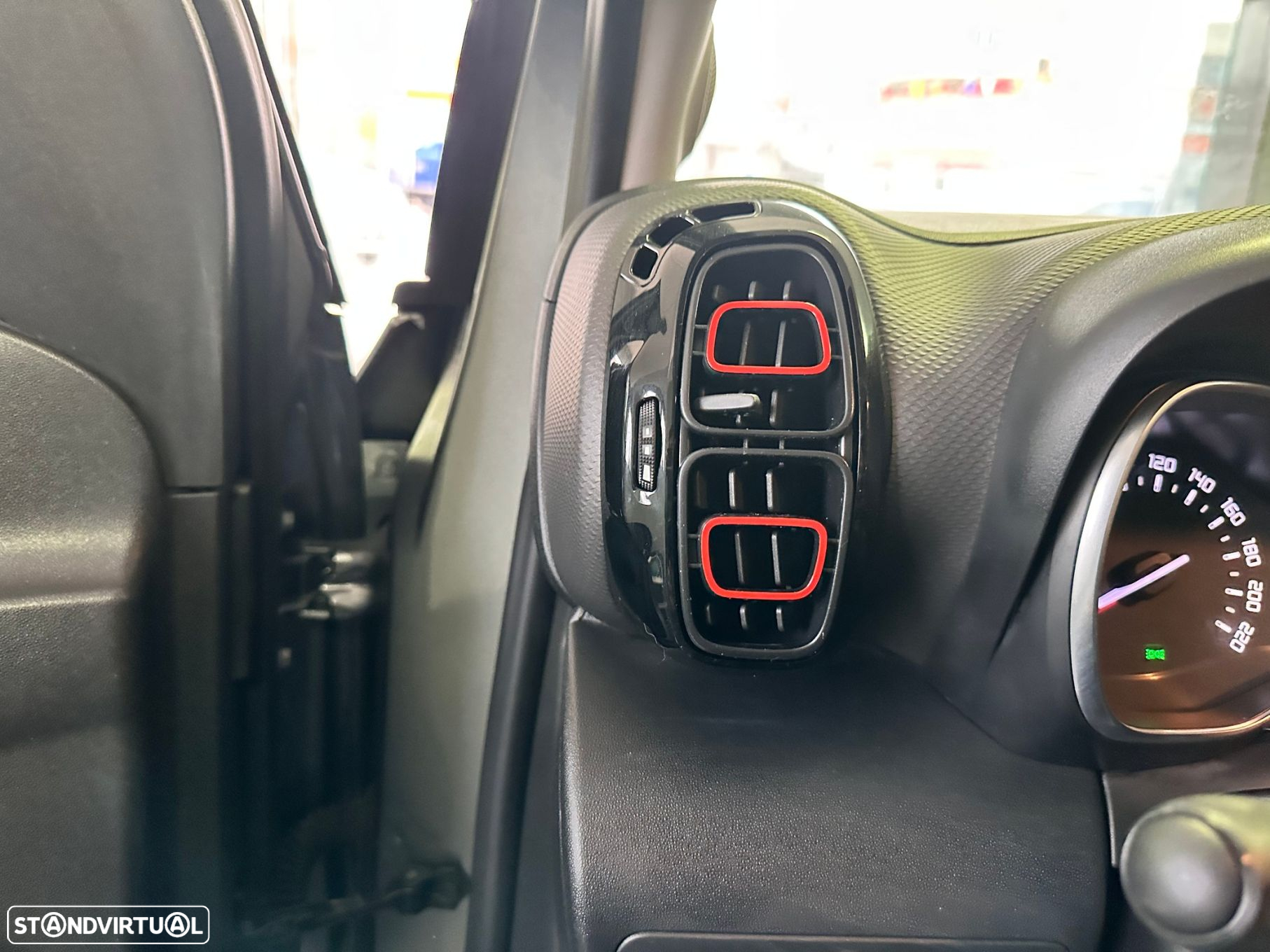 Citroën C3 Aircross 1.2 PureTech Feel - 27