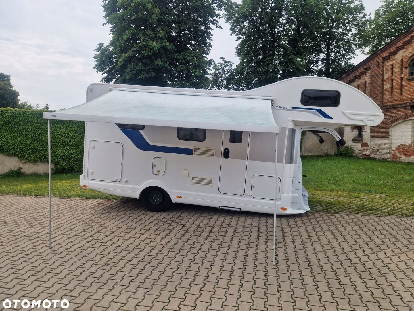 RENAULT MASTER 2023 r ZABUDOWA KAMPER AHORN 690 - 2