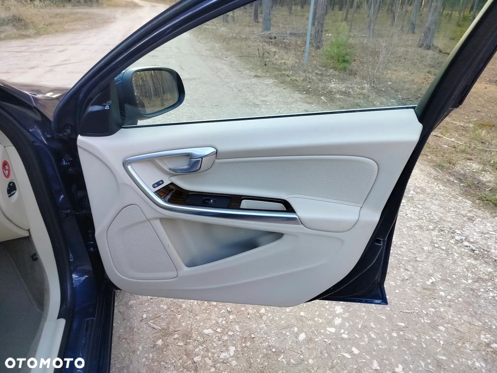 Volvo V60 T4 Edition - 29