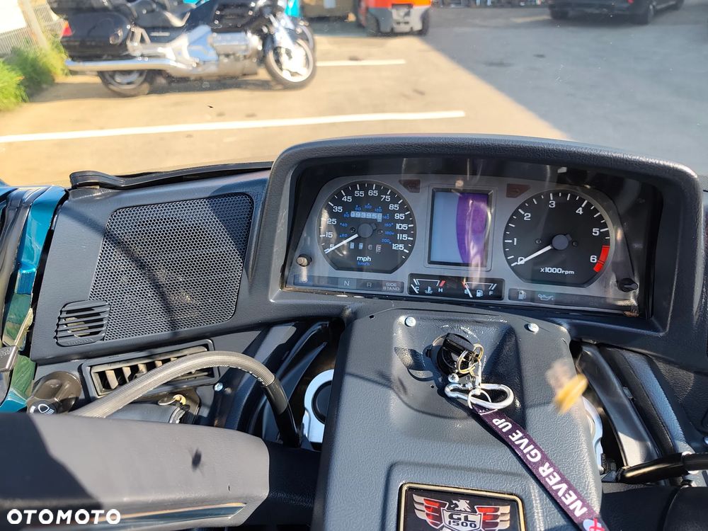 Honda GL - 25