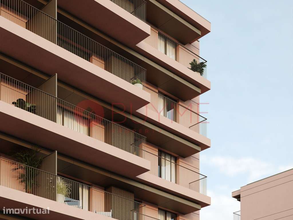 Apartamento T3 no Centro de Faro com Arrecadação e Garagem - Grande imagem: 5/5