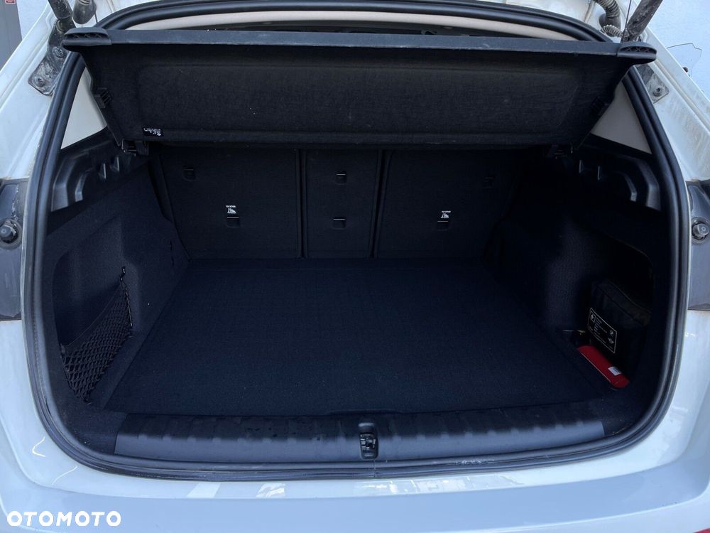 BMW X1 sDrive18i - 26