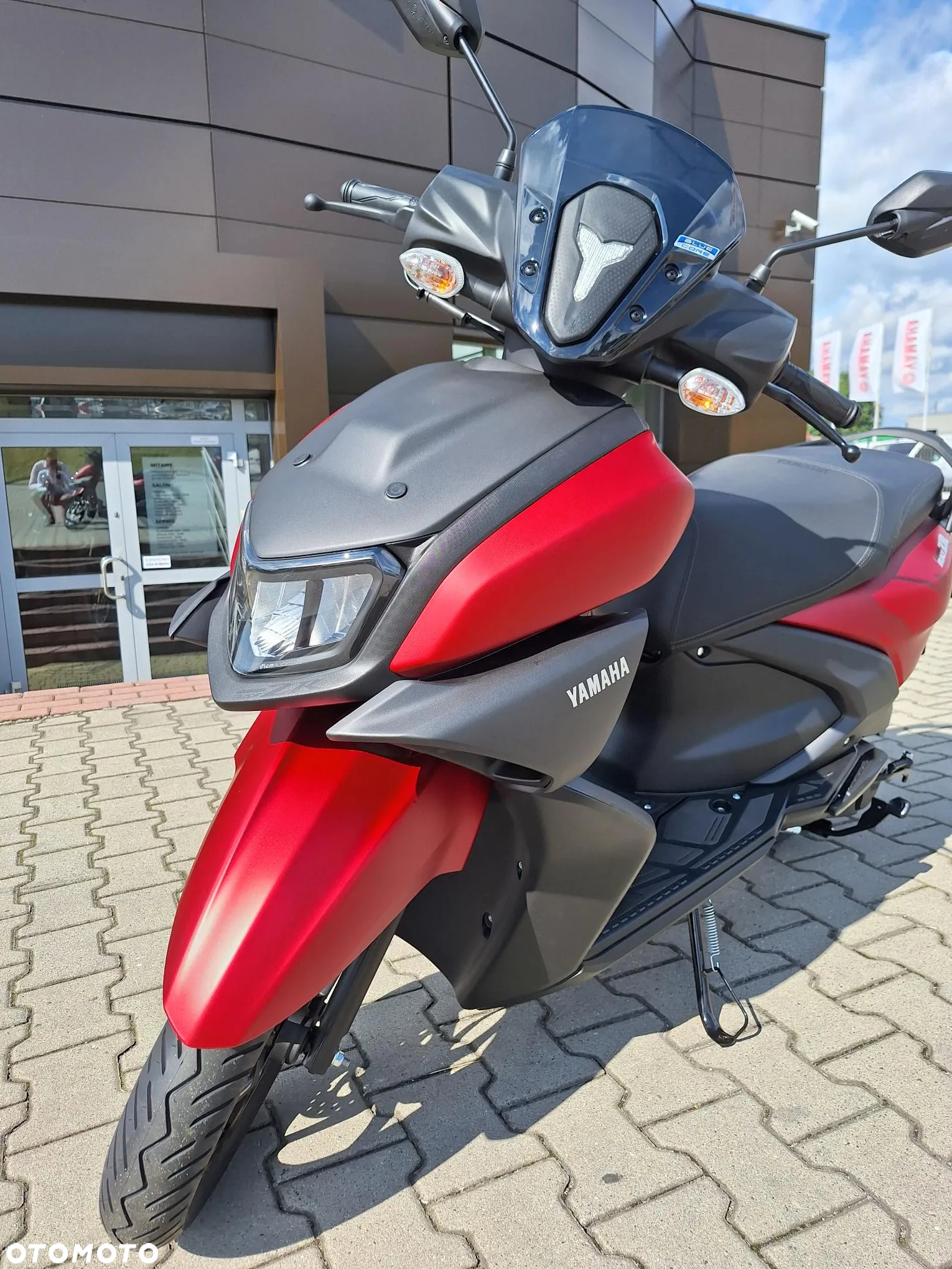 Yamaha ZR - 8