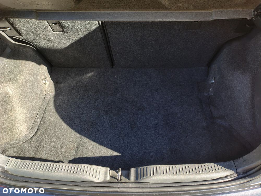 Toyota Auris - 15