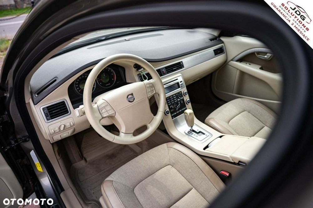 Volvo XC 70 - 16
