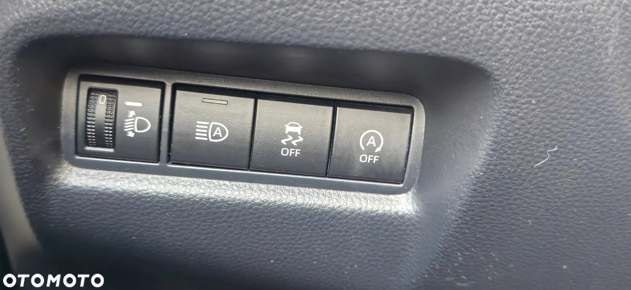 Toyota Aygo X 1.0 VVT-i - 12