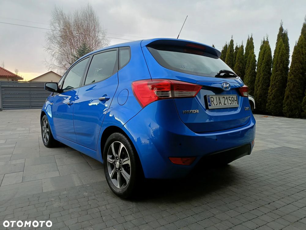 Hyundai ix20 1.4 blue - 9