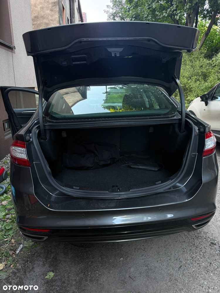 Ford Fusion - 14