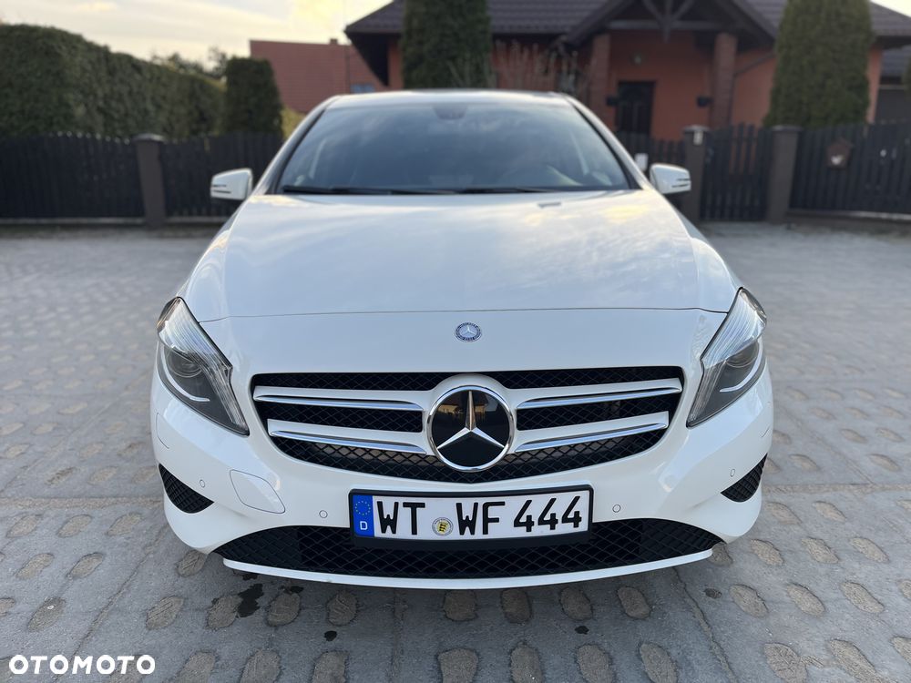 Mercedes-Benz Klasa A 180 7G-DCT Activity Edition - 4