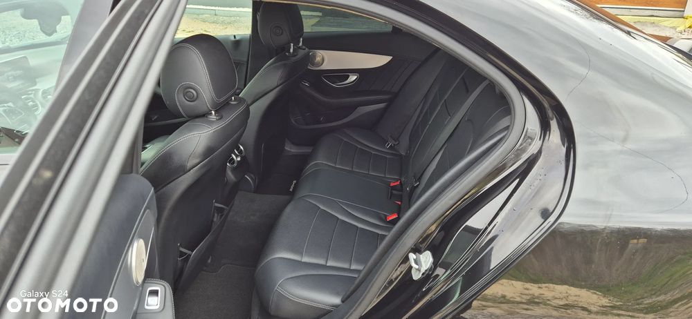 Mercedes-Benz Klasa C 250 7G-TRONIC AMG Line - 15