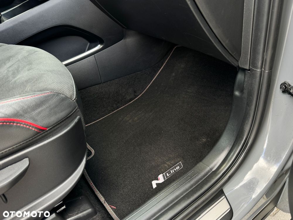 Hyundai Tucson 1.6 T-GDi Plug-in-Hybrid 4WD N Line - 16