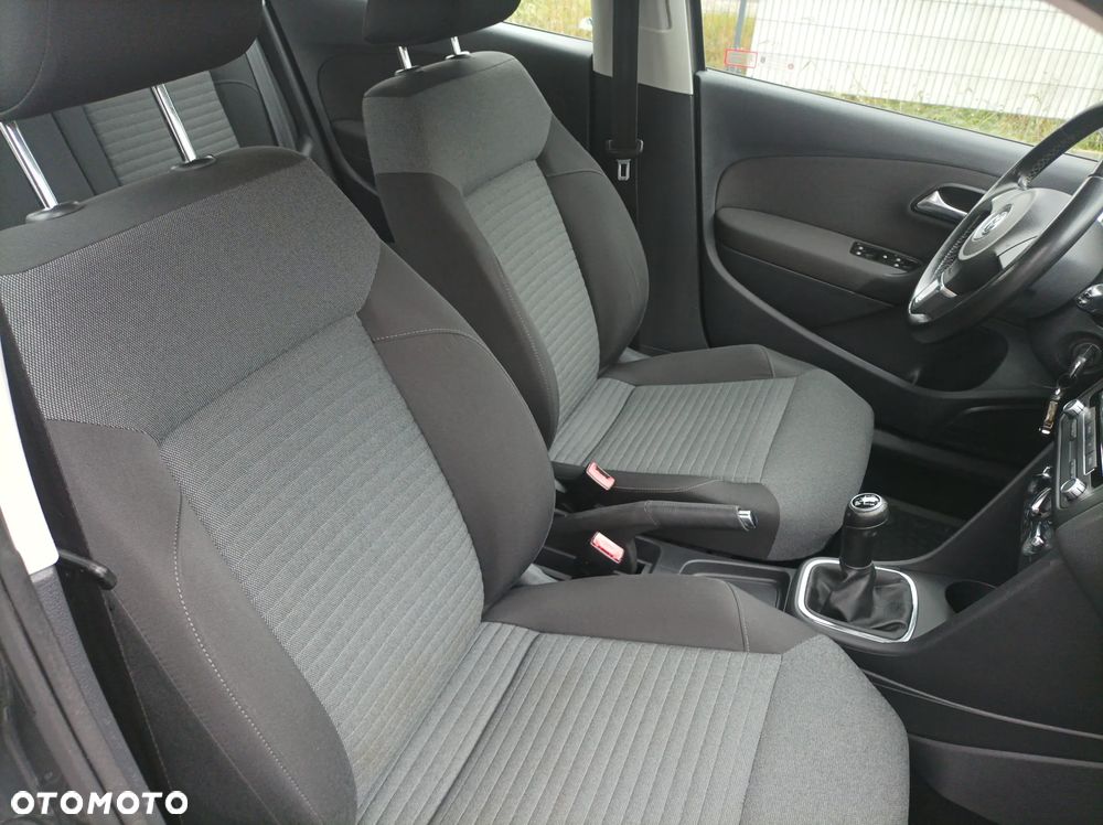 Volkswagen Polo 1.4 Highline - 26