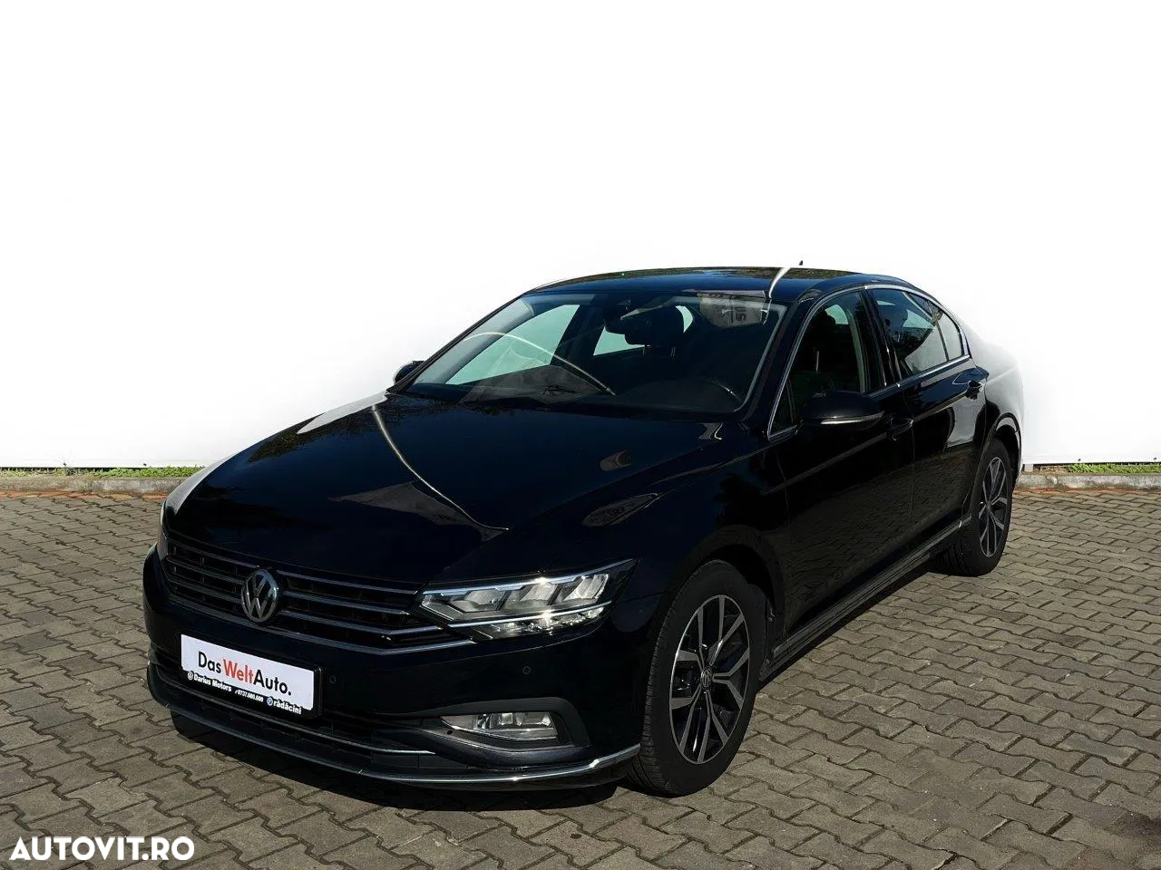 Volkswagen Passat - 2
