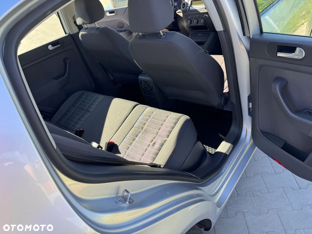 Volkswagen Golf 2.0 TDI Trendline - 8